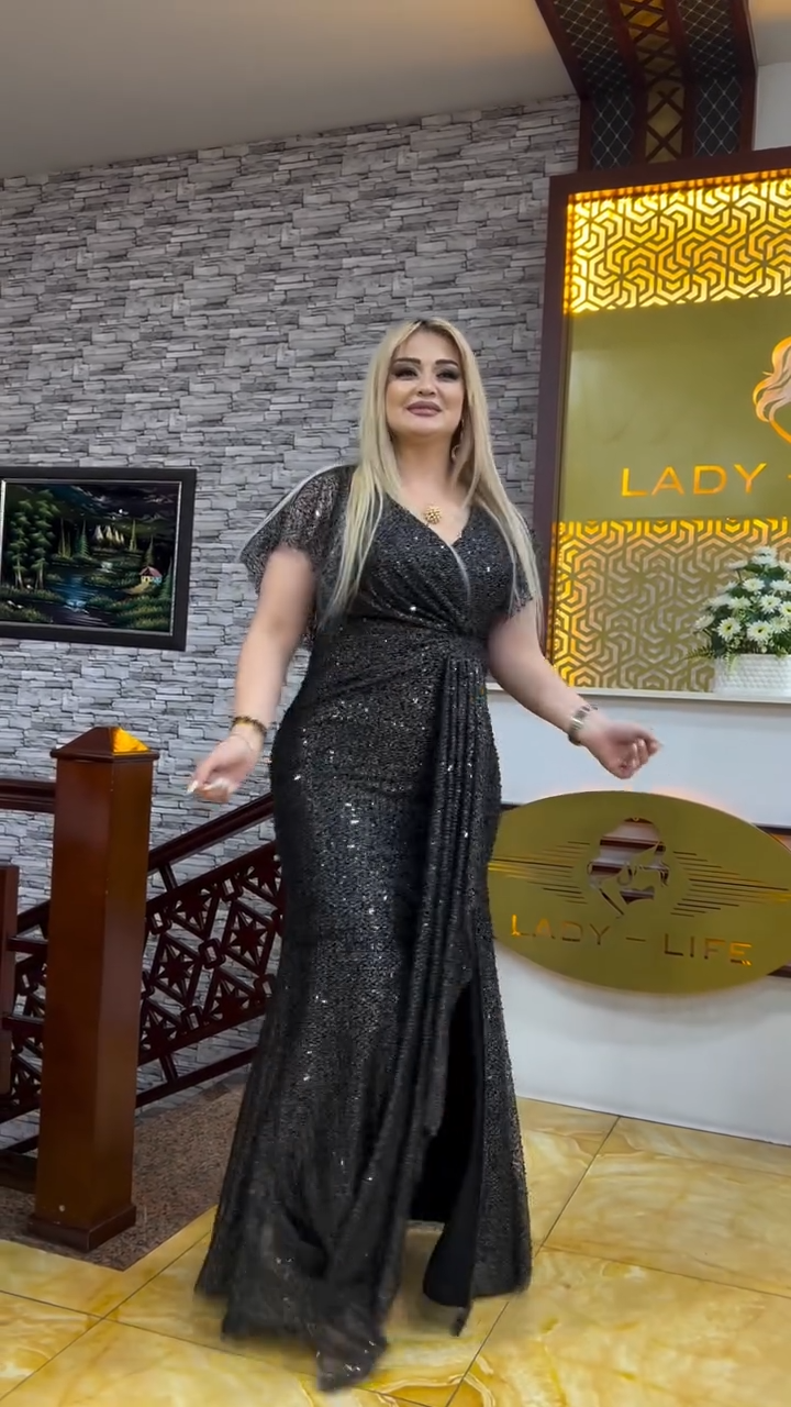 aceasta este o rochie frumoasă-4063767