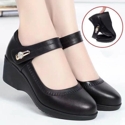 😍【45% OFF】【Cumpărați 1, primiți 1 gratuit】 Piele moale talpă moale toc pană anti-alunecare pantofi din piele pentru mamă-3999115