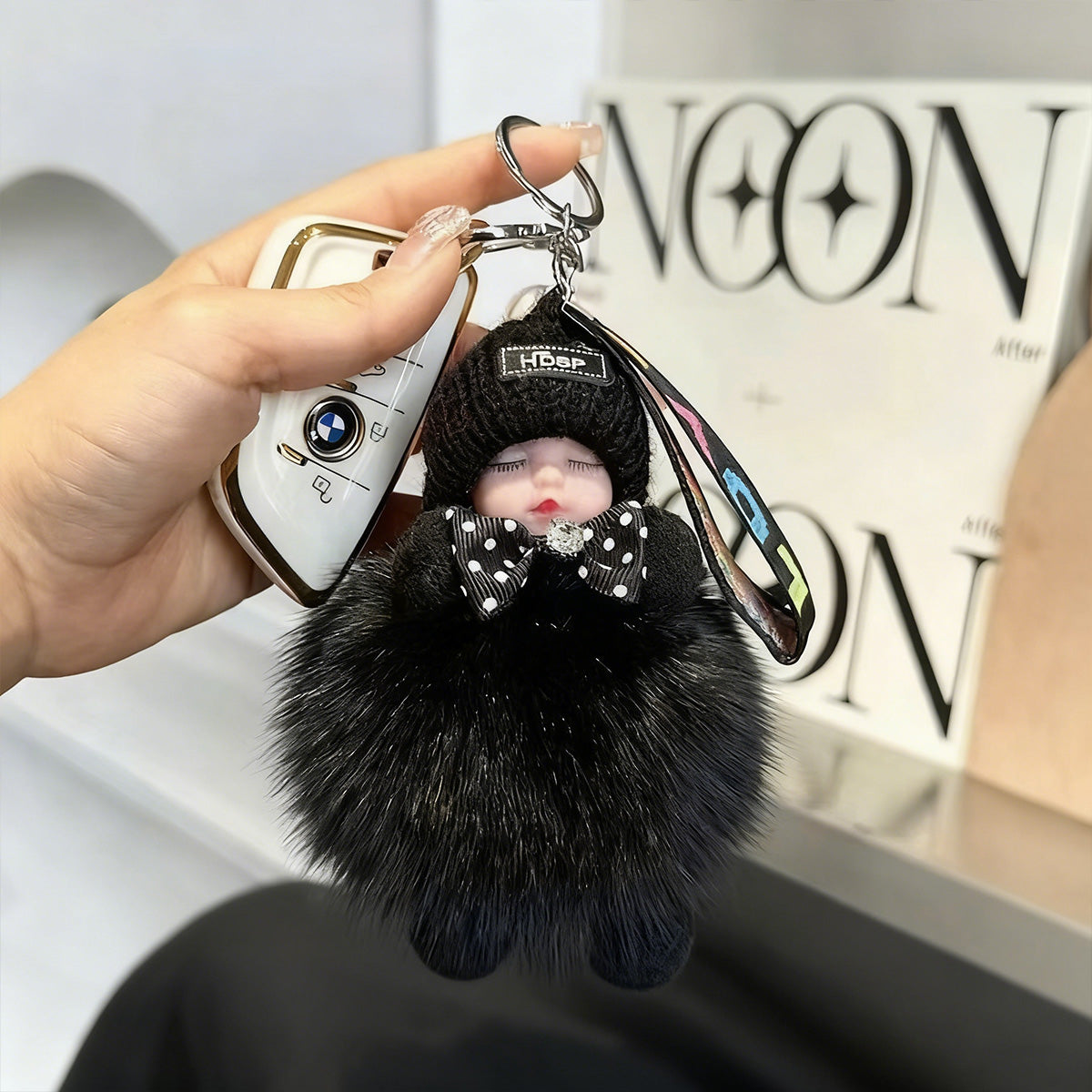 😴🧸🚗Kupite 1, dobijte 1 gratis🔥Privjesak za auto u obliku lutke koja spava, privjesak za ključeve s motivom plišane igračke-4168881